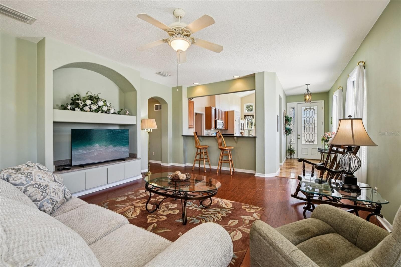 All Purpose Great room, wood floors and built ins. - 6105 DORY WAY, TAVARES