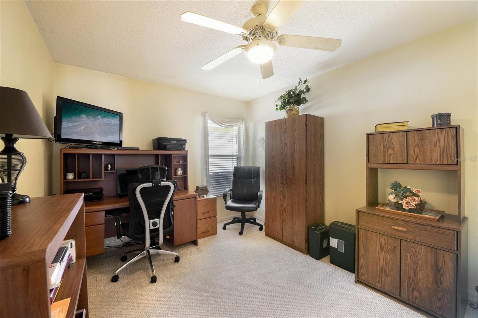 Bedroom 3 being used as office. - 6105 DORY WAY, TAVARES