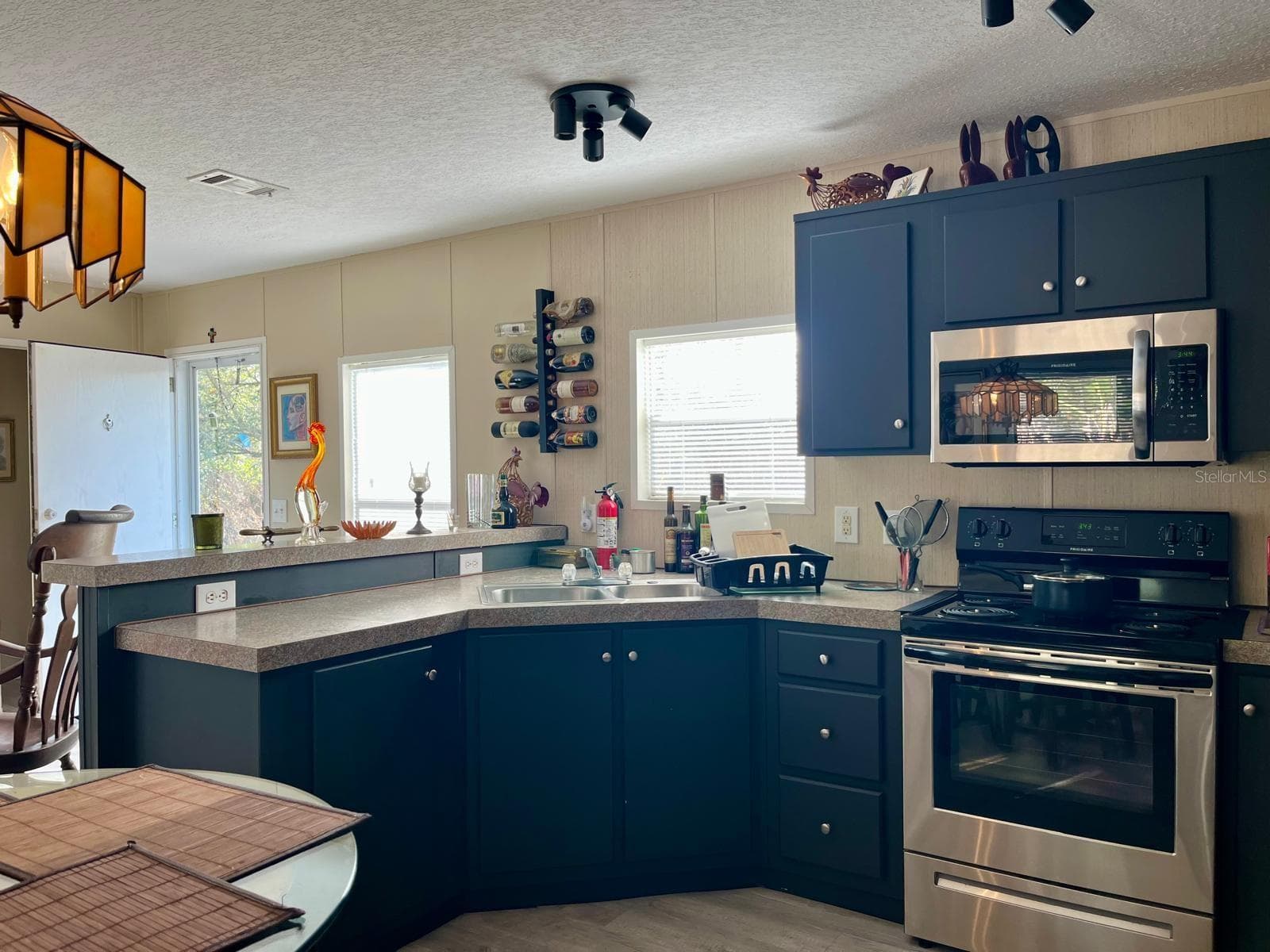 Manufactured Home at 345 N HACIENDA ST, CLEWISTON, photo 10 of 15