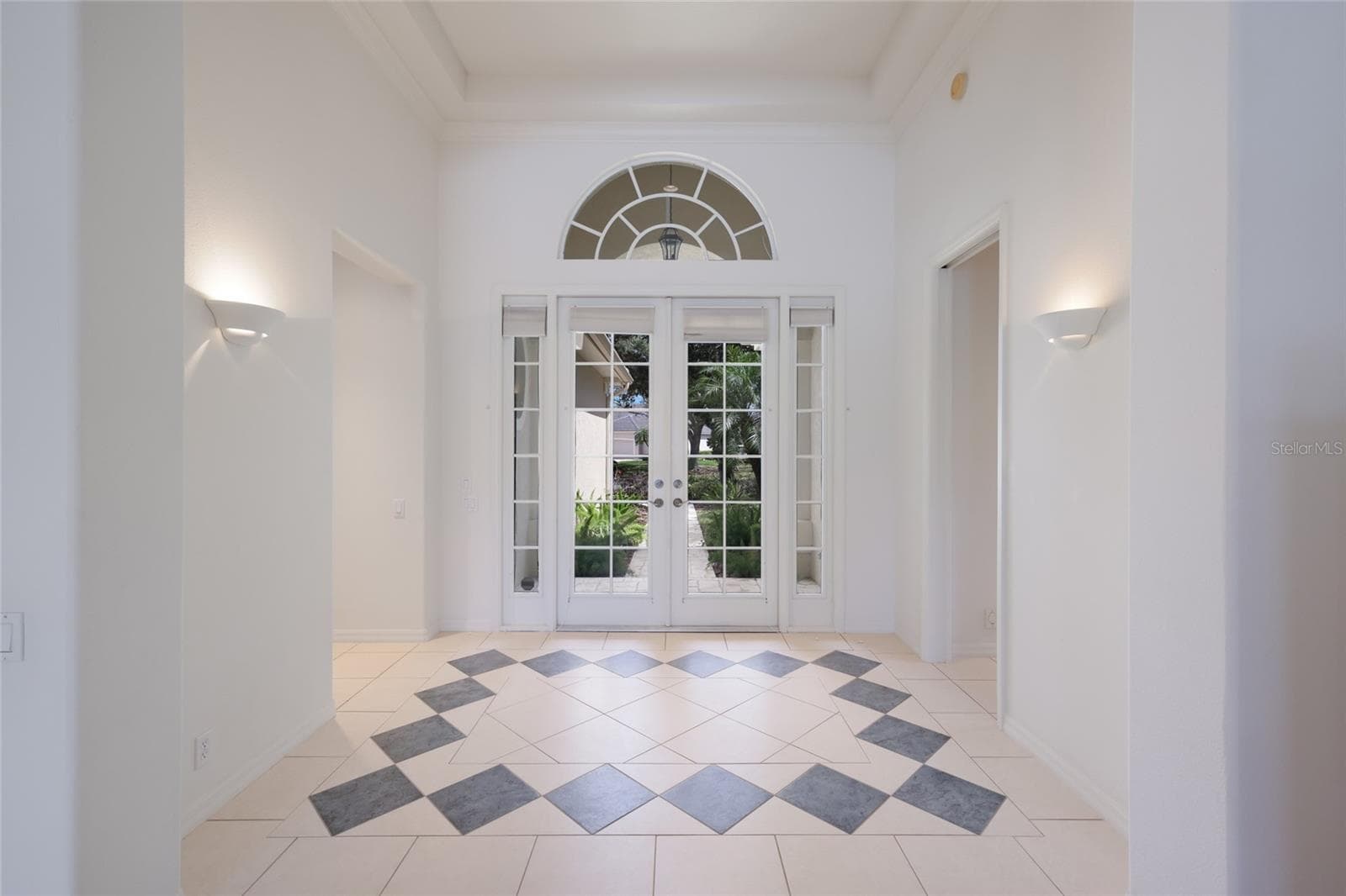 Light and Bright Entry - 8428 MISTY MORNING CT, LAKEWOOD RANCH