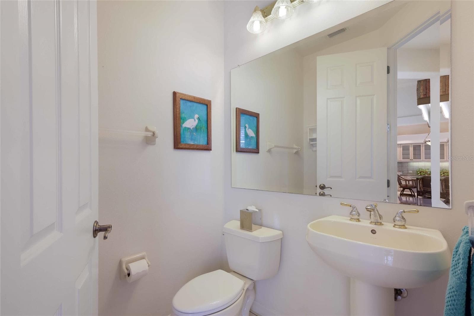 Pool Bath - 8428 MISTY MORNING CT, LAKEWOOD RANCH