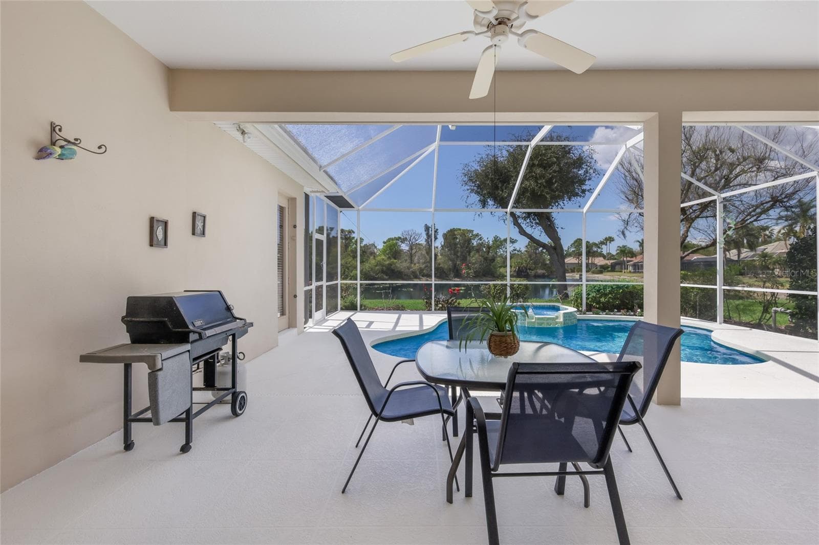 Ample covered outdoor space - 8428 MISTY MORNING CT, LAKEWOOD RANCH