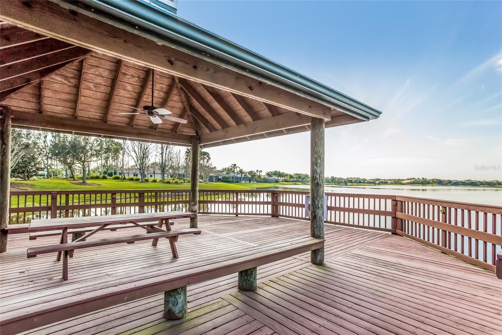 Community Gazebo - 8428 MISTY MORNING CT, LAKEWOOD RANCH
