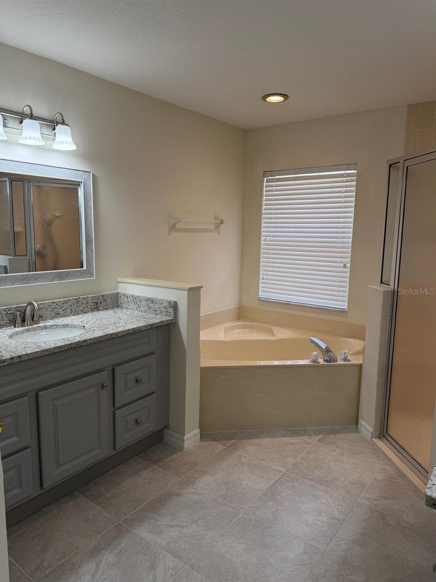 Single Family Residence at 4572 NW 32ND ST, OCALA, photo 8 of 18