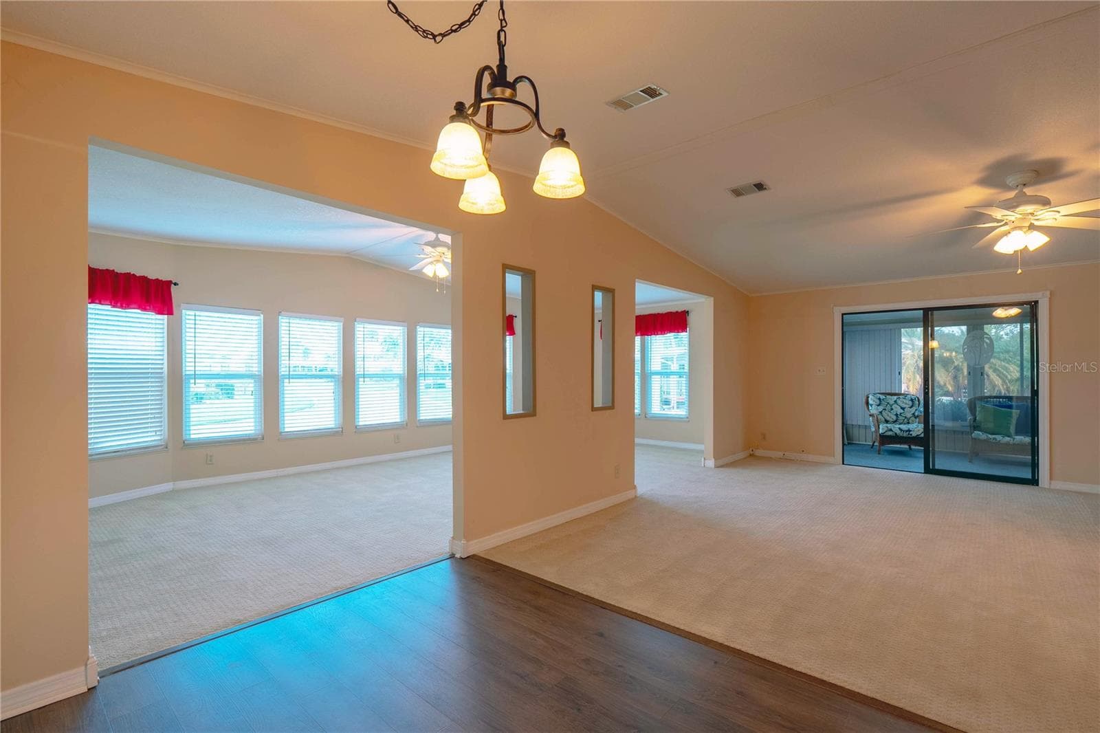 Manufactured Home at 5910 MAJESTIC WAY, PALMETTO, photo 5 of 61
