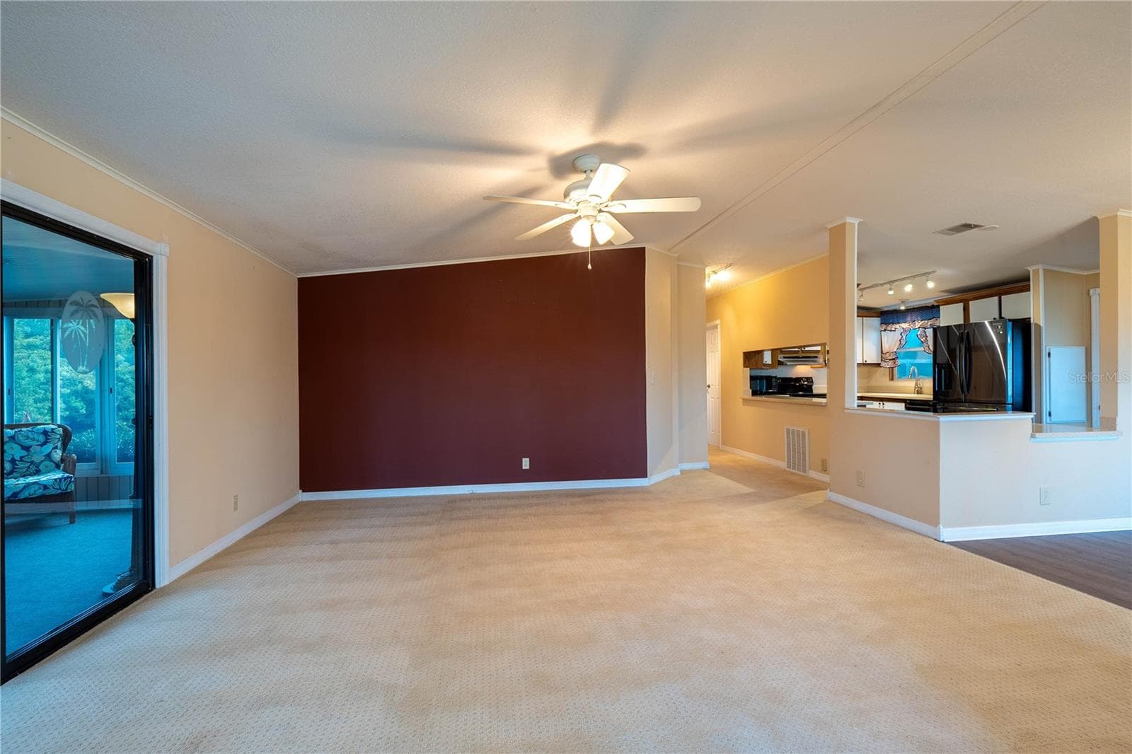 Manufactured Home at 5910 MAJESTIC WAY, PALMETTO, photo 8 of 61