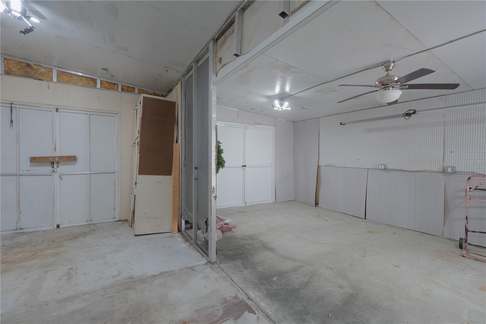 Manufactured Home at 5910 MAJESTIC WAY, PALMETTO, photo 35 of 61