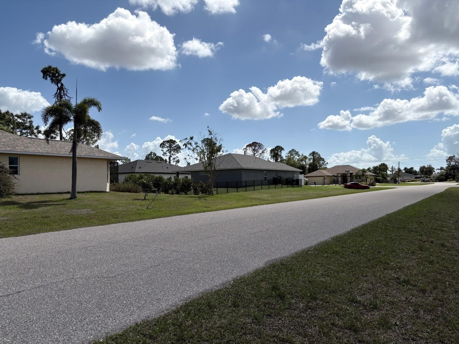 196 LINDA LEE DR