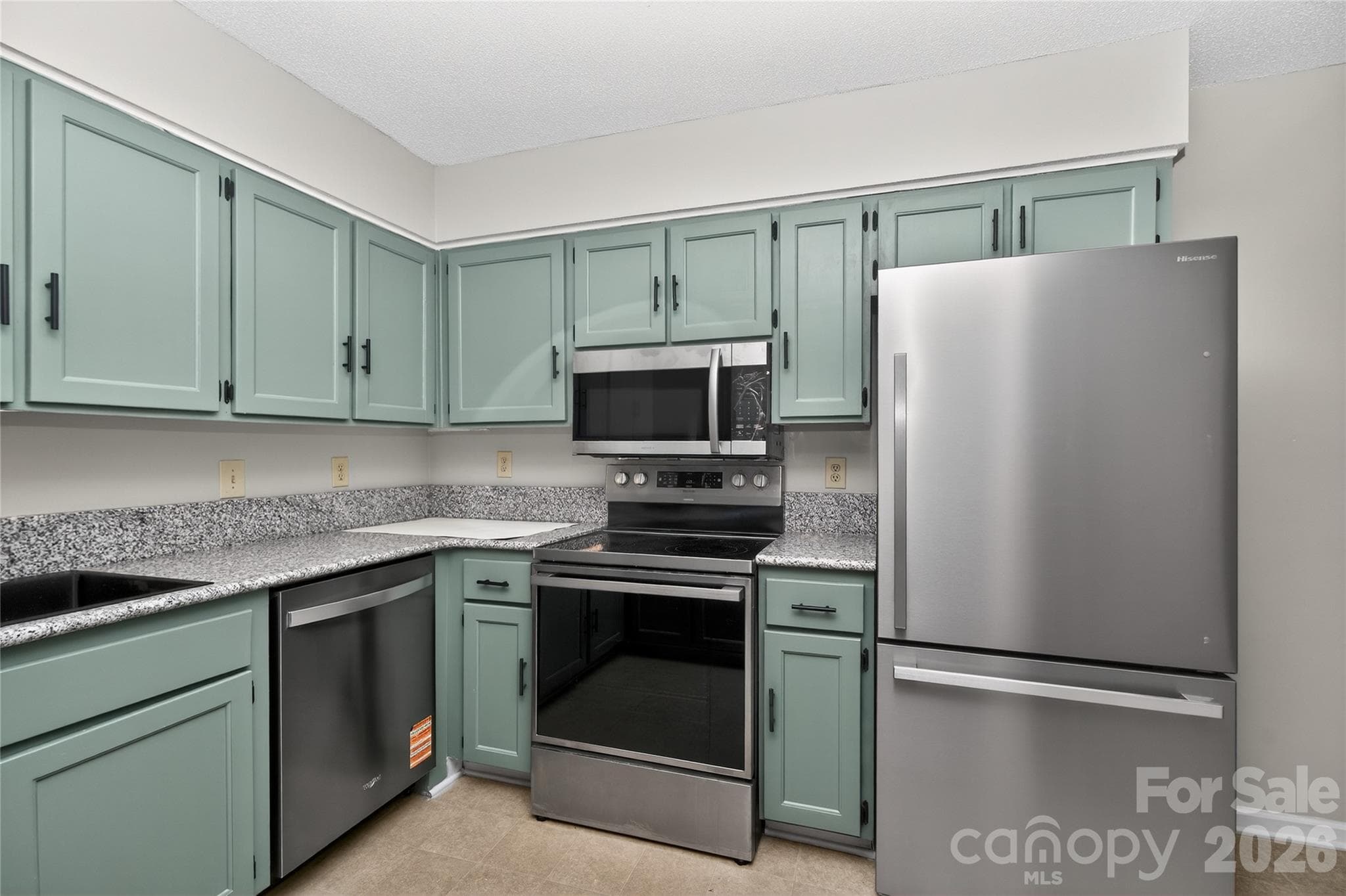 Condominium at Charlotte, photo 2 of 18