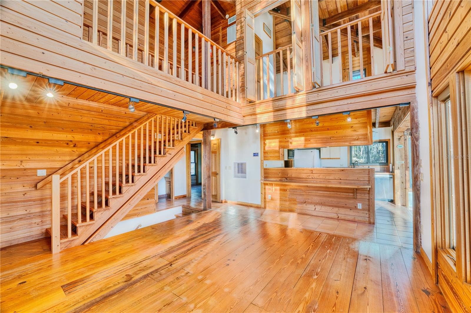 Single Family Residence at 123 MASON LAKE TRL, HAWTHORNE, photo 11 of 50