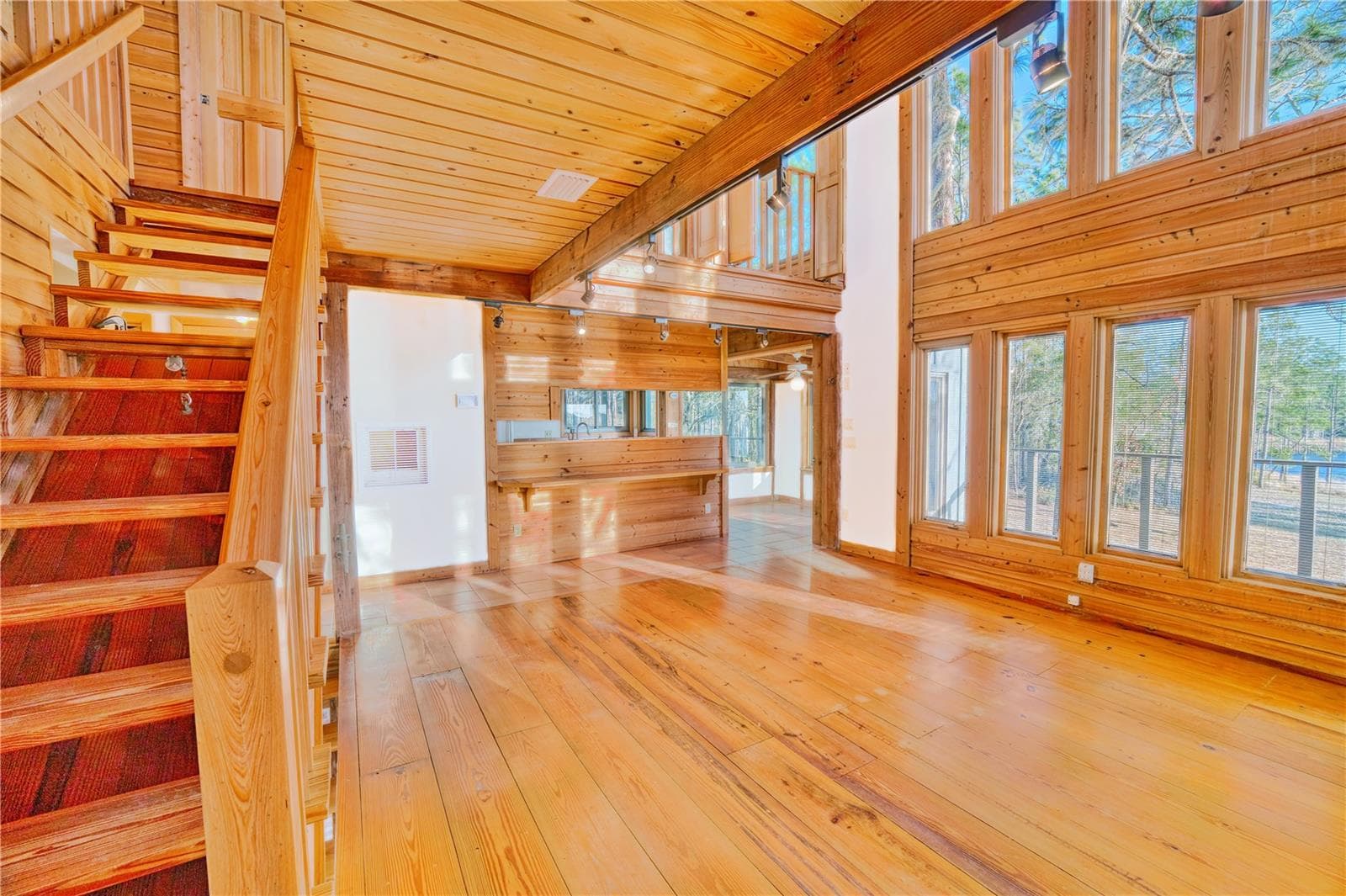 Single Family Residence at 123 MASON LAKE TRL, HAWTHORNE, photo 12 of 50