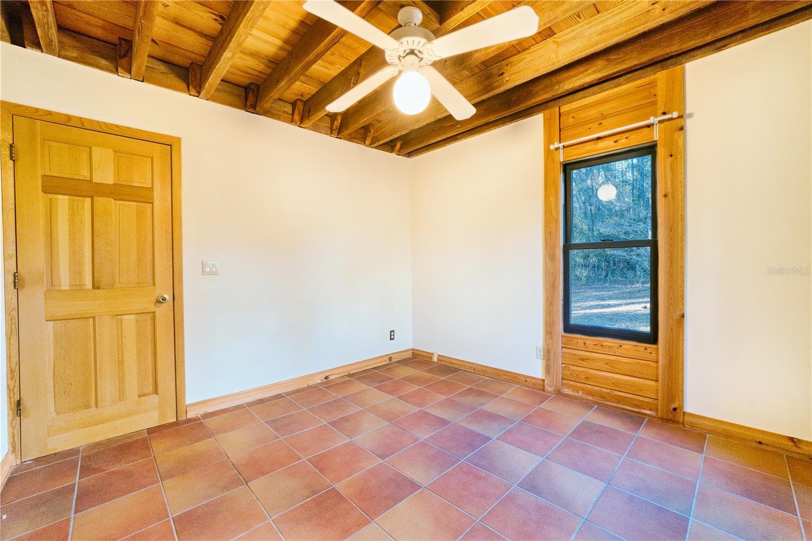 Single Family Residence at 123 MASON LAKE TRL, HAWTHORNE, photo 22 of 50