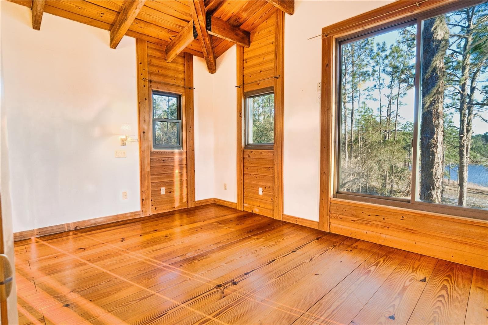 Single Family Residence at 123 MASON LAKE TRL, HAWTHORNE, photo 29 of 50