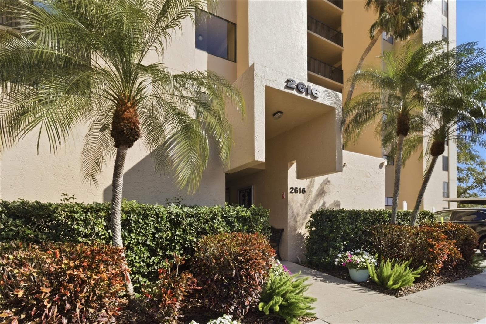 Front of Building - 2616 COVE CAY DR #502, CLEARWATER