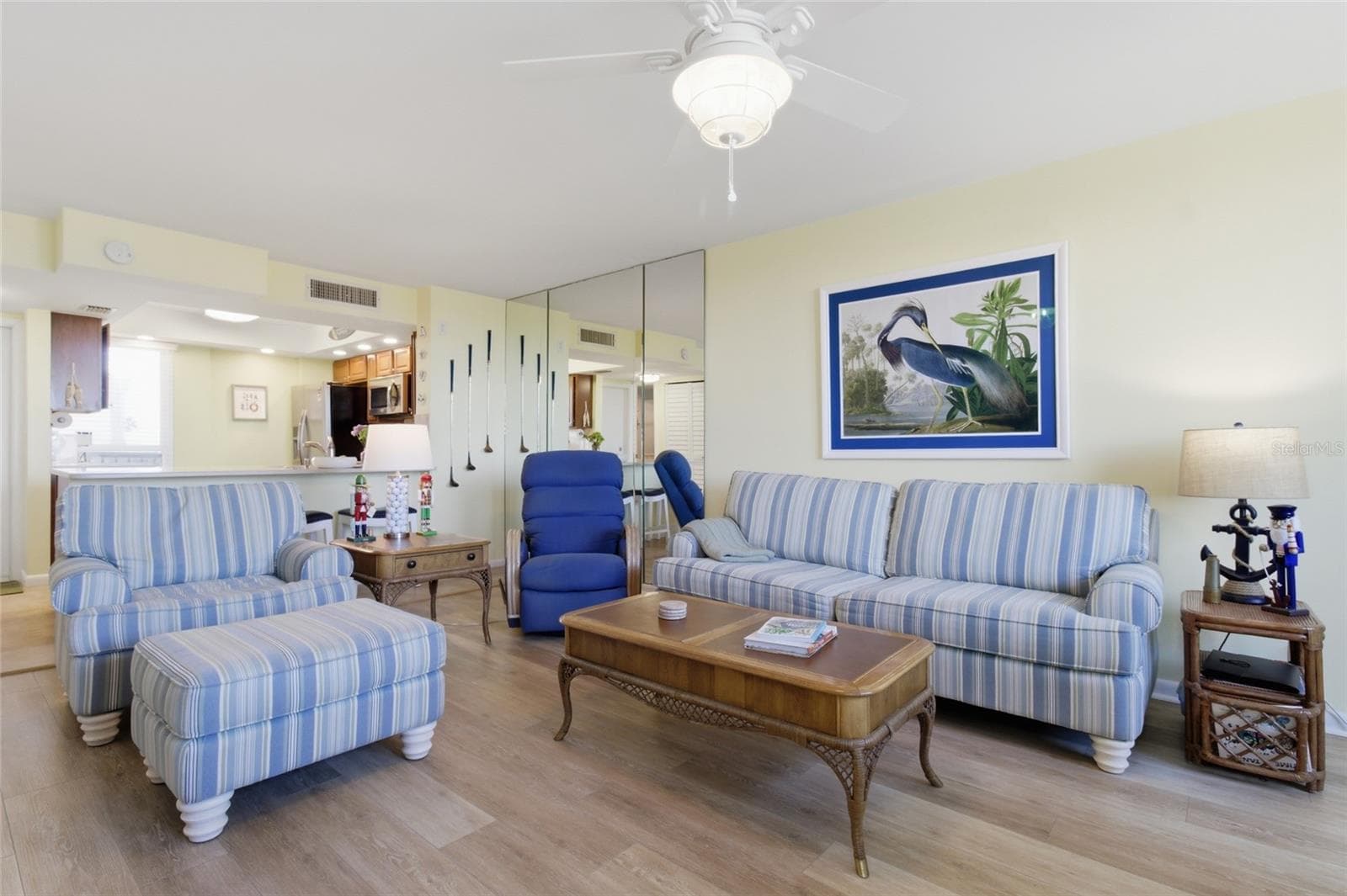 Spacious Living Room - 2616 COVE CAY DR #502, CLEARWATER
