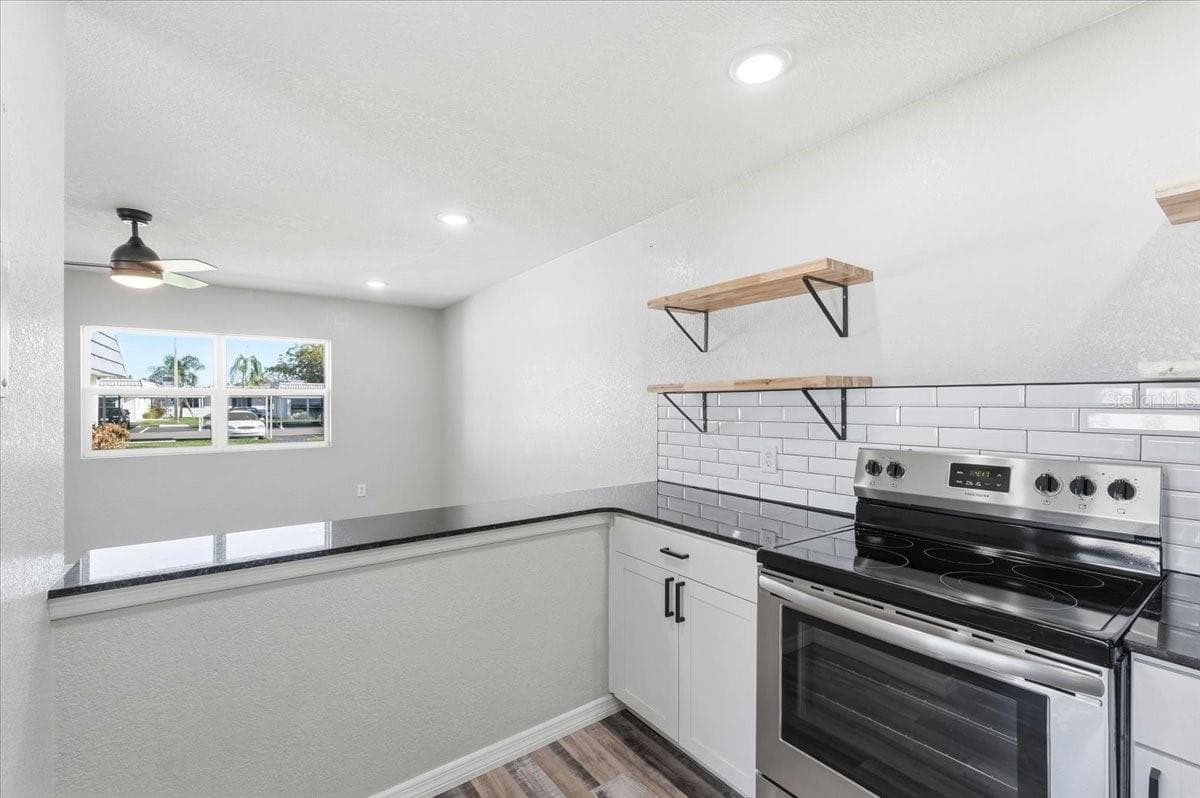 Condominium at 205 ANDOVER PL N #119, SUN CITY CENTER, photo 18 of 25