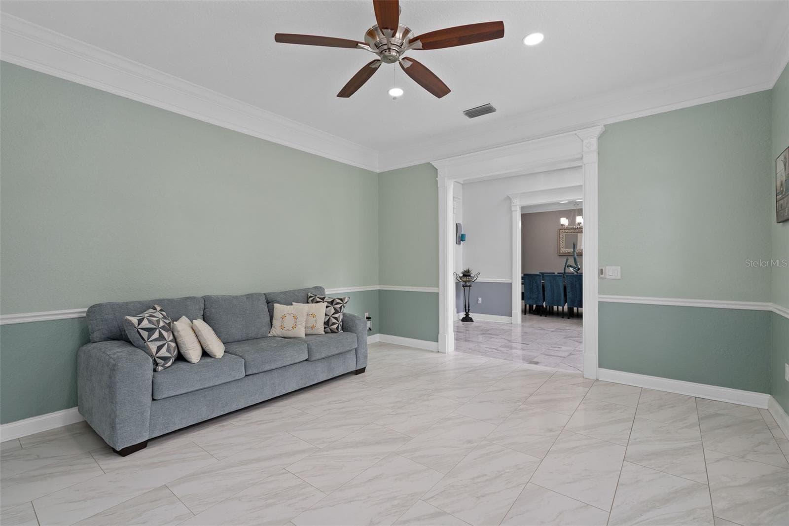 Formal Living Room - 9057 BALMORAL MEWS SQ, WINDERMERE