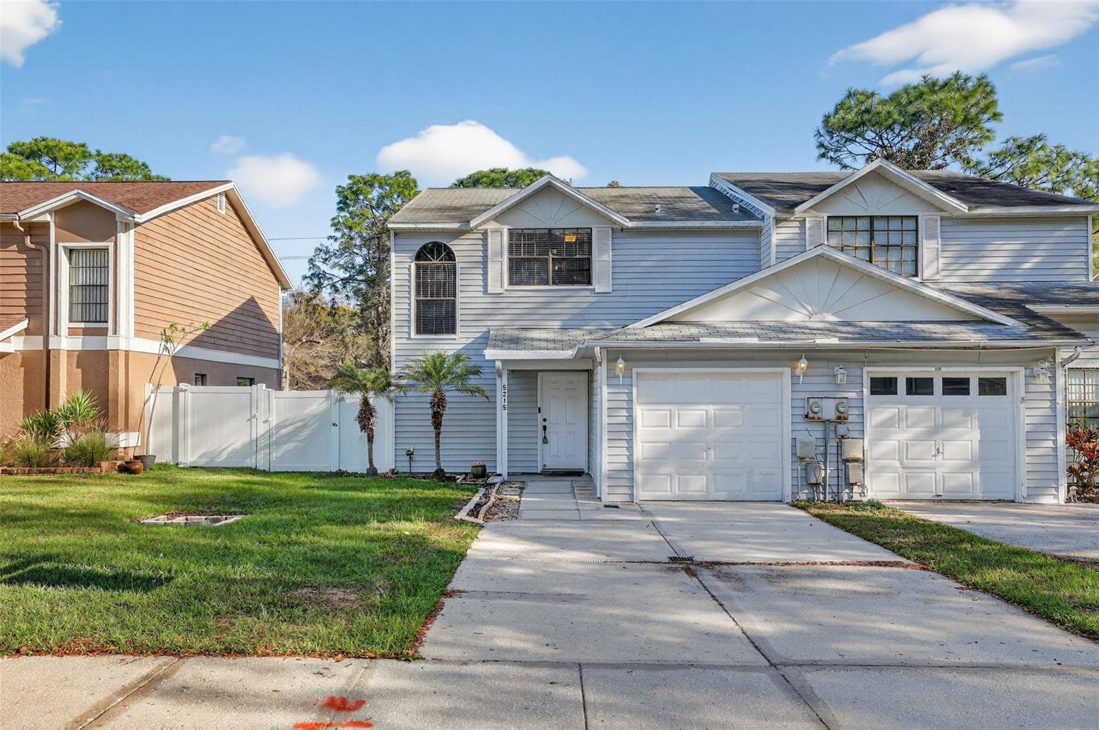Townhouse at 5215 CORVETTE DR, TAMPA, photo 2 of 32
