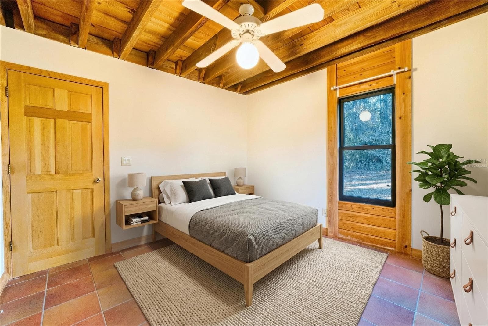 Virtually staged - 123 MASON LAKE TRL, HAWTHORNE