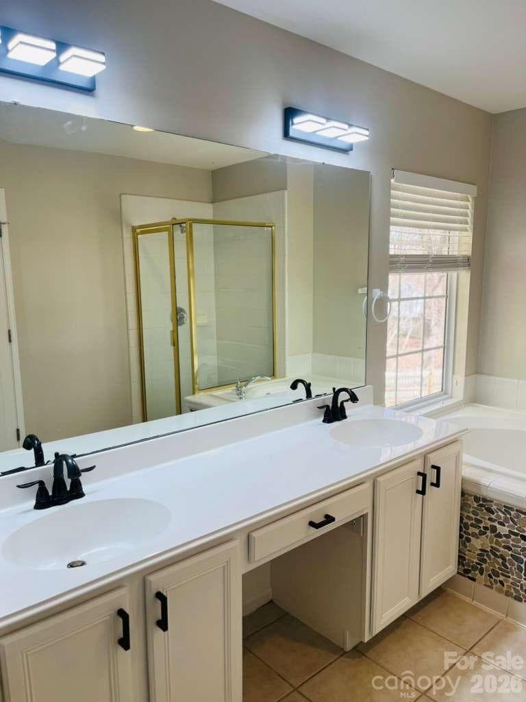 Single Family Residence at 4630 Appley Mead Lane, Charlotte, photo 19 of 29