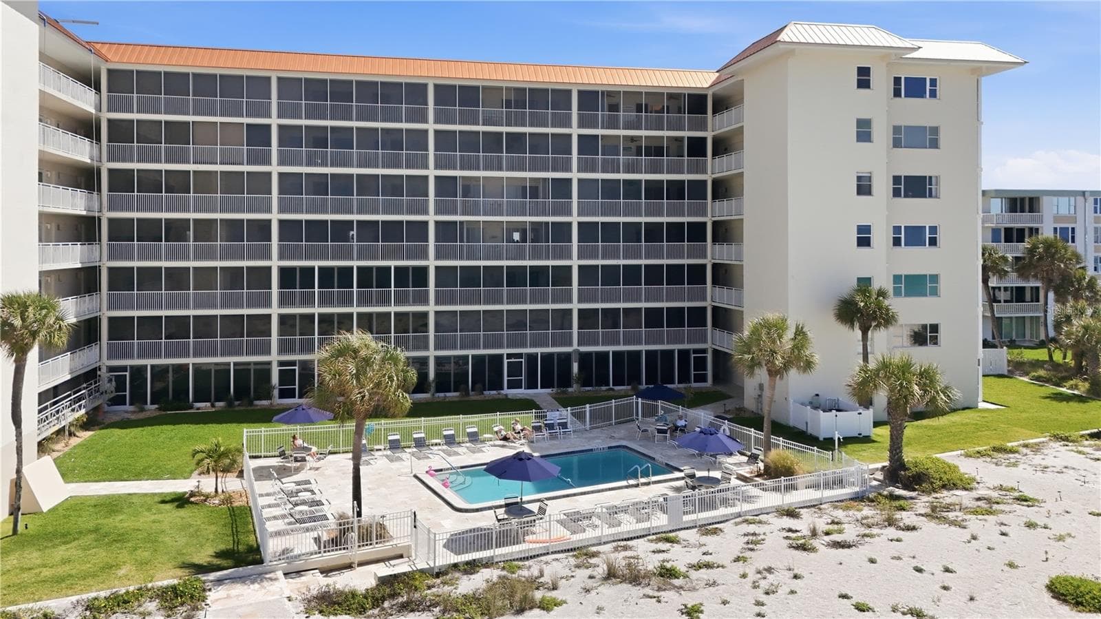 1150 TARPON CENTER DR #1G