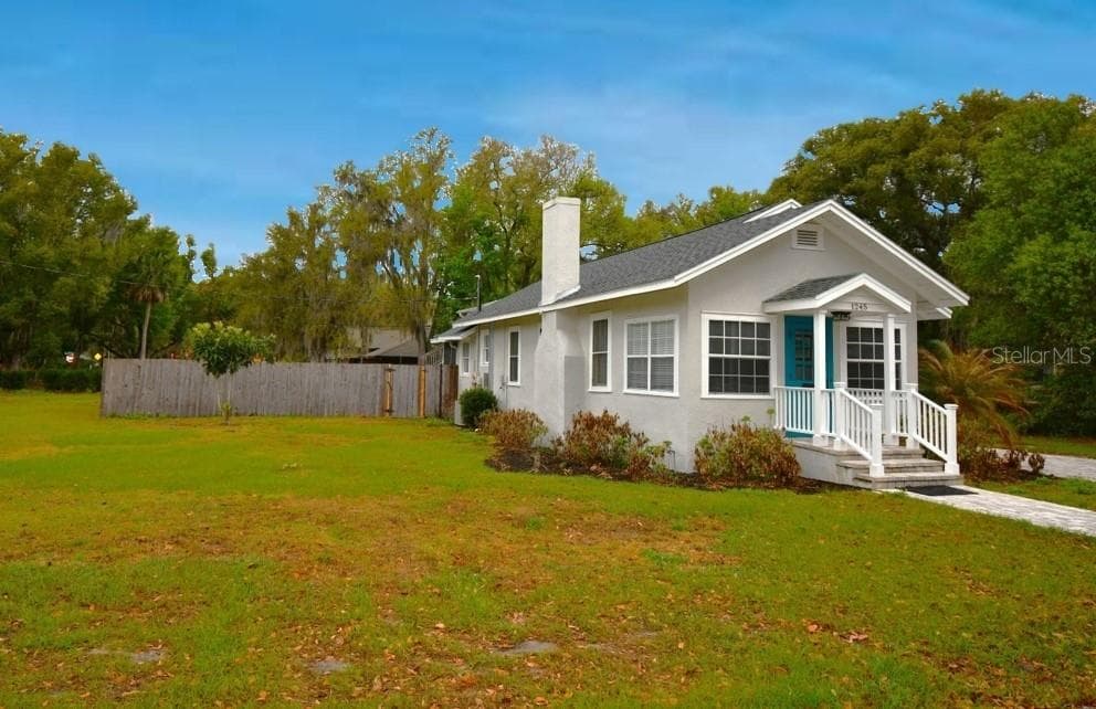 Single Family Residence at 1245 N ALEXANDER ST, MOUNT DORA, photo 5 of 62
