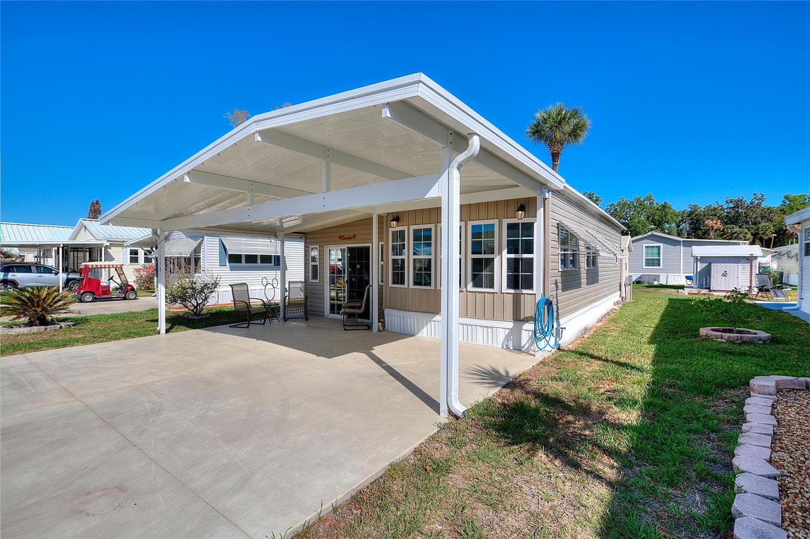 135 CITRUS RIDGE DR