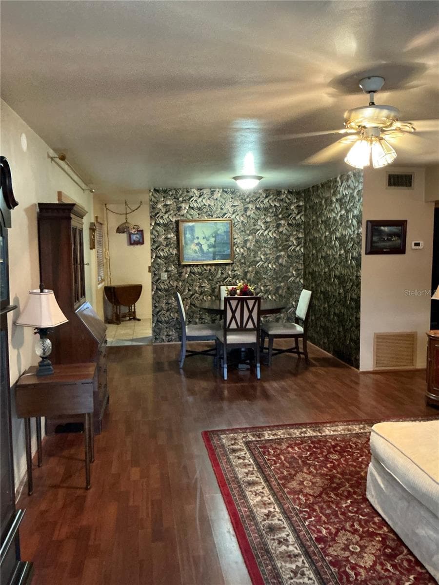 Condominium at 4300 58TH ST N #1801, KENNETH CITY, photo 4 of 5