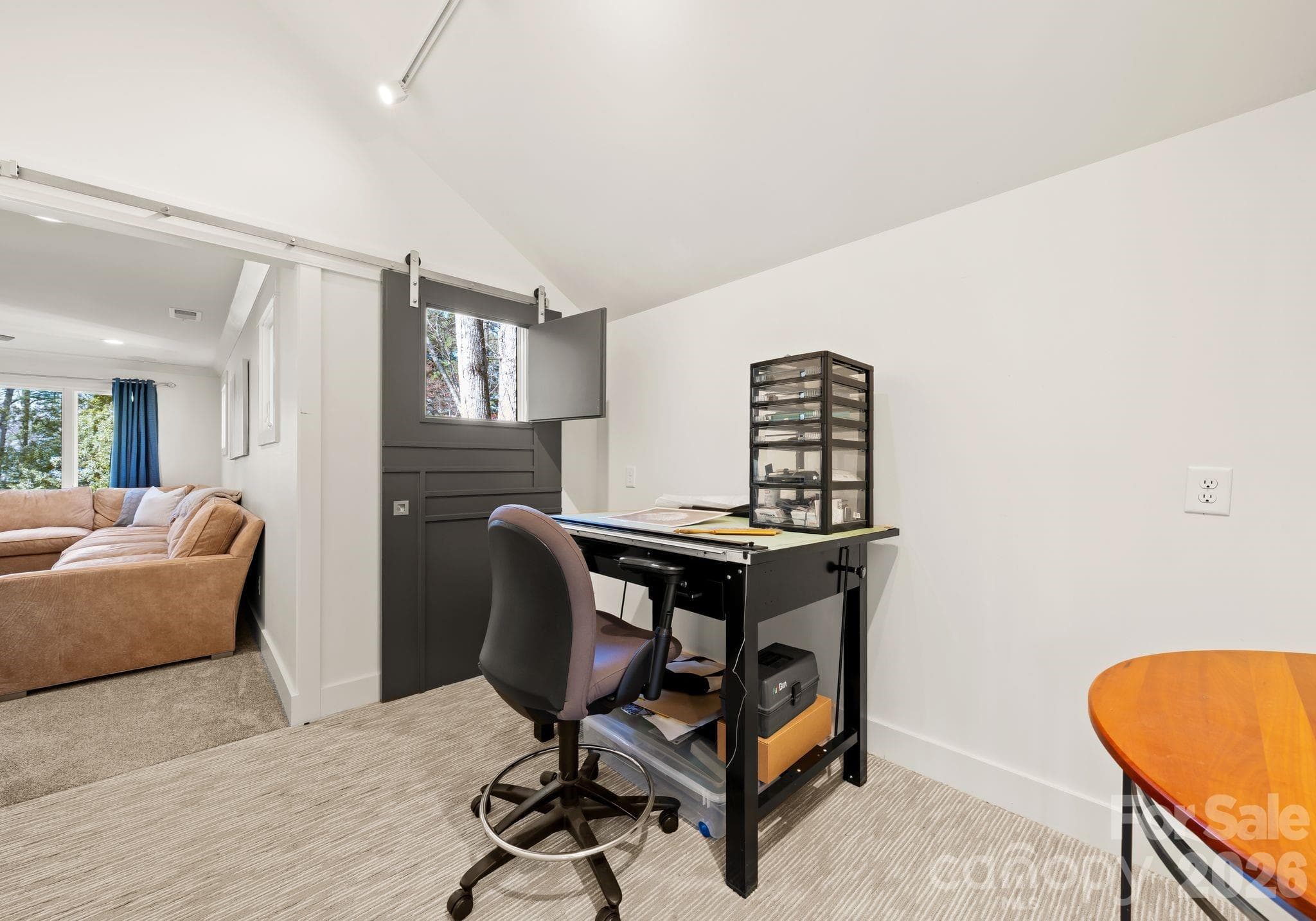 Upstairs Art Room - 16208 Weatherly Way, Huntersville