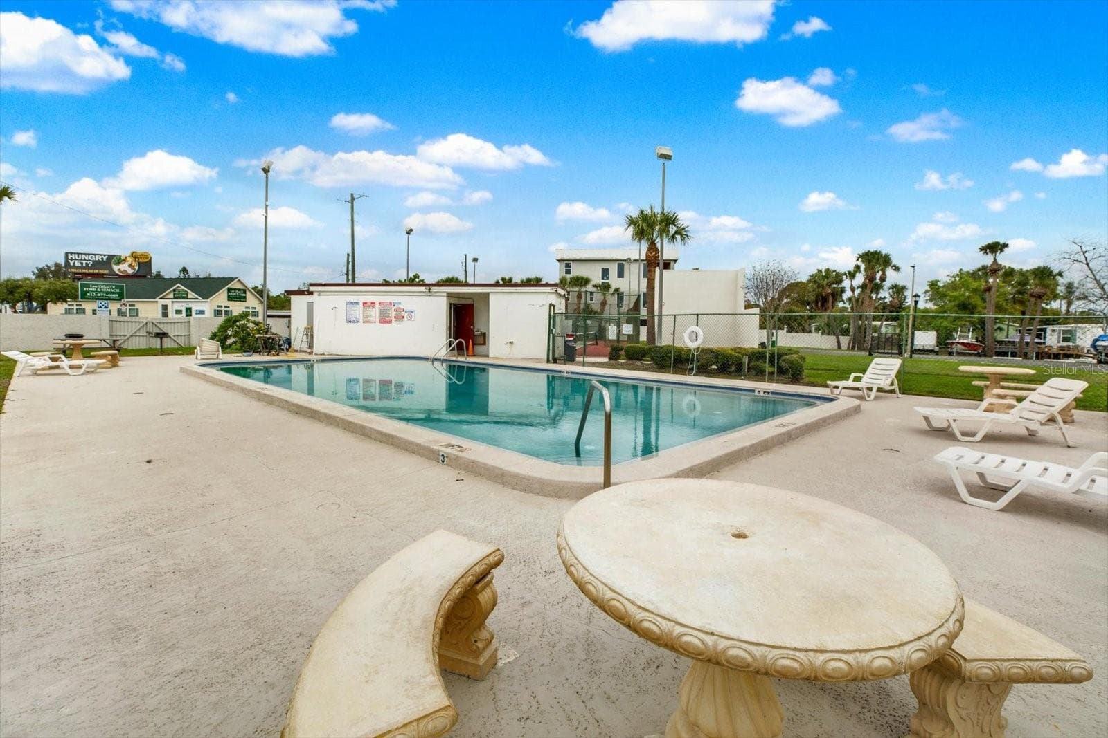 Pool - 9130 TUDOR DR #M105, TAMPA
