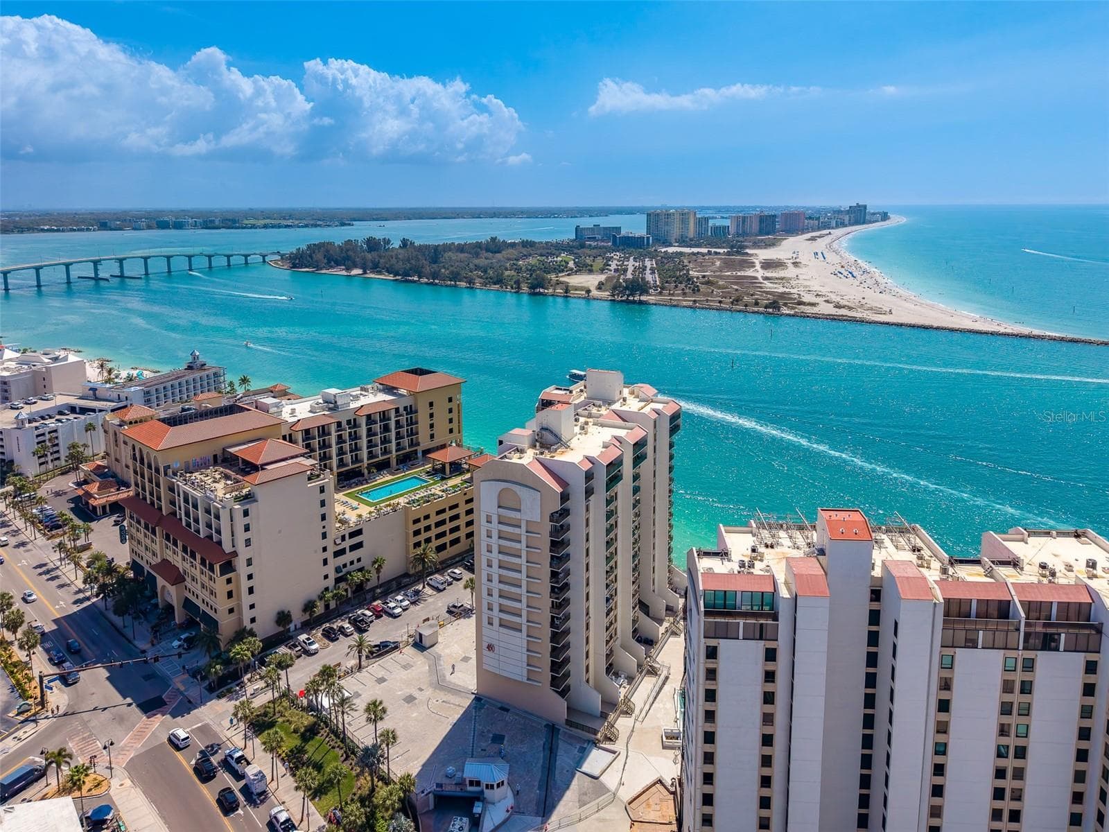 Condominium at 450 S GULFVIEW BLVD #208, CLEARWATER BEACH, photo 2 of 38