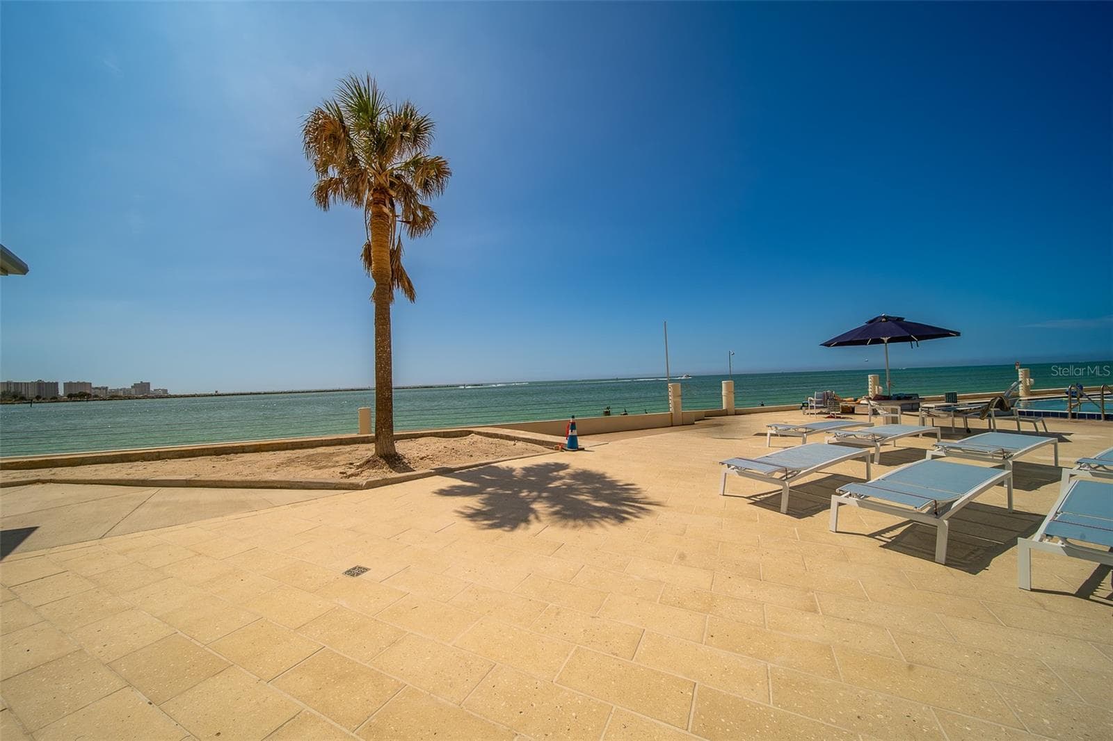 Condominium at 450 S GULFVIEW BLVD #208, CLEARWATER BEACH, photo 5 of 38