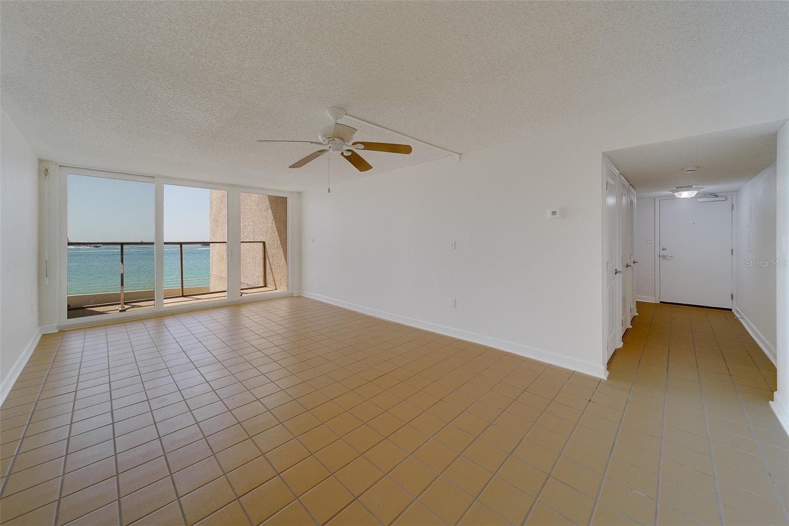 Condominium at 450 S GULFVIEW BLVD #208, CLEARWATER BEACH, photo 11 of 38