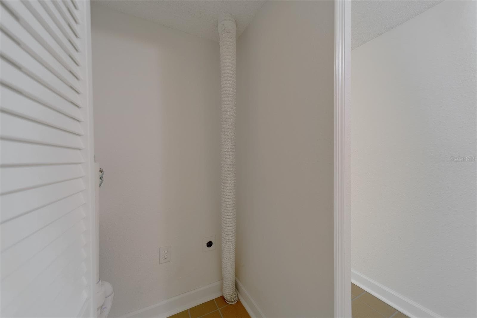 Large master bdrm 23x15.5 (board being removed) - 450 S GULFVIEW BLVD #208, CLEARWATER BEACH