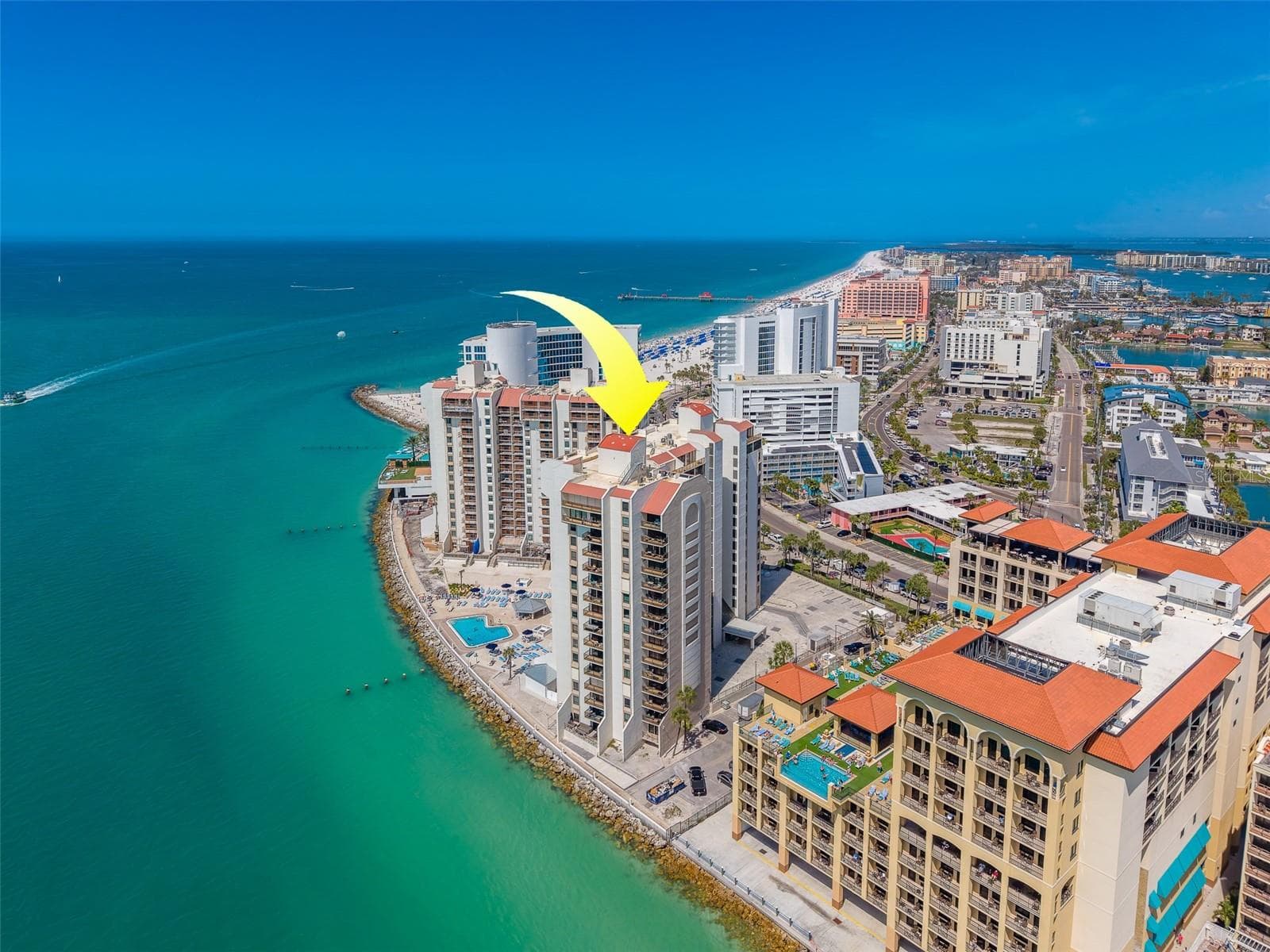 Condominium at 450 S GULFVIEW BLVD #208, CLEARWATER BEACH, photo 35 of 38