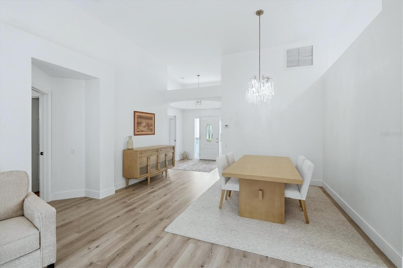 Single Family Residence at 7904 HAMPTON CT, UNIVERSITY PARK, photo 6 of 50