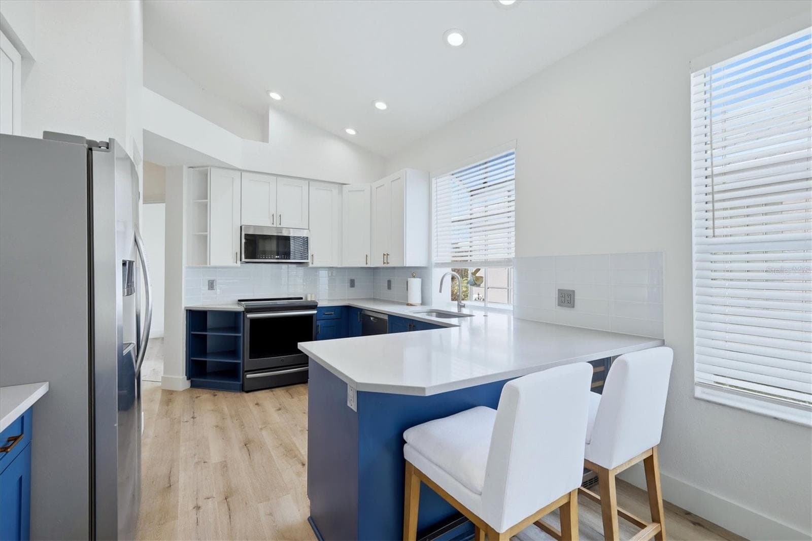 Single Family Residence at 7904 HAMPTON CT, UNIVERSITY PARK, photo 12 of 50