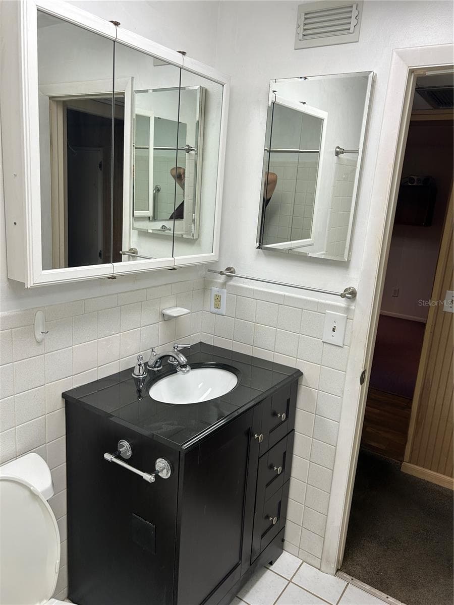 bathroom - 515 S MATANZAS AVE, TAMPA