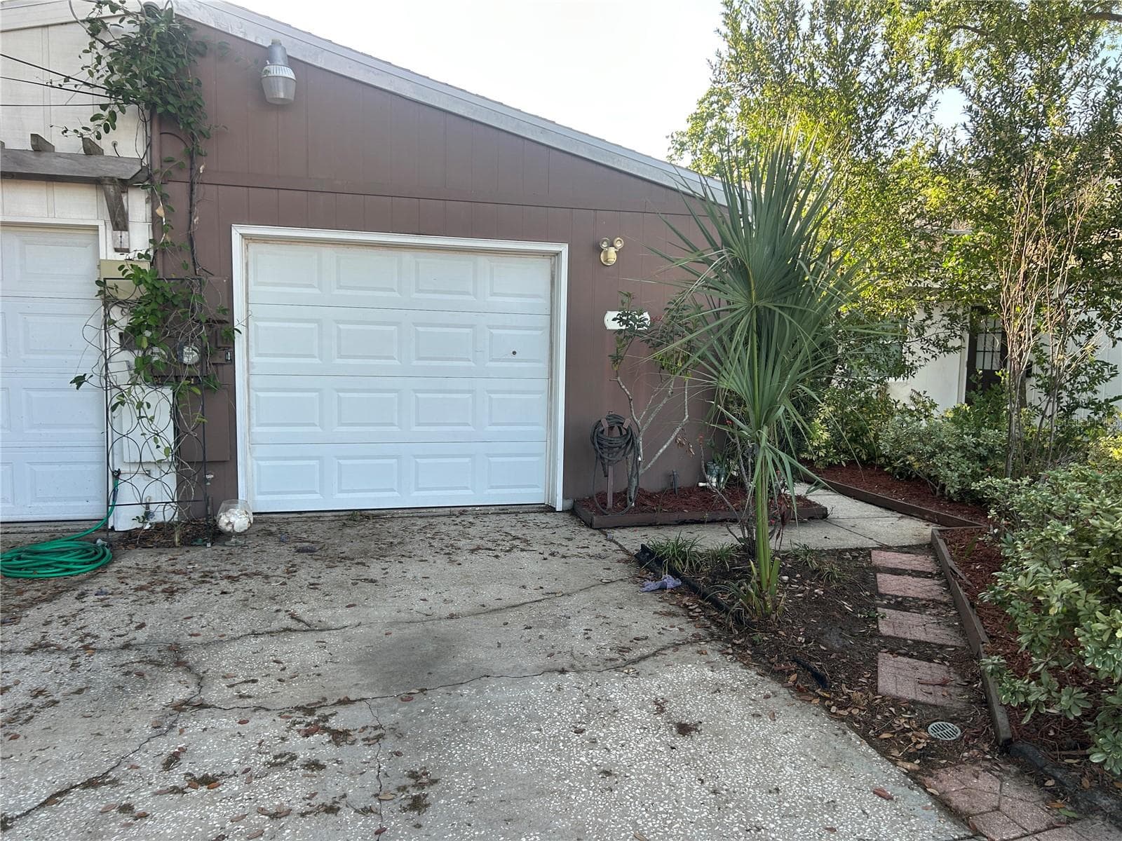 garage - 515 S MATANZAS AVE, TAMPA