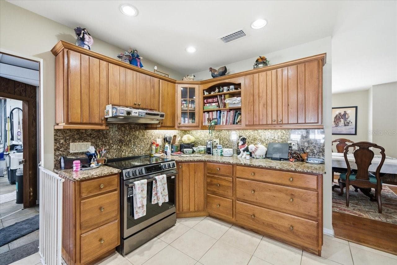 Single Family Residence at 9449 ROBERTS RD, ODESSA, photo 16 of 68