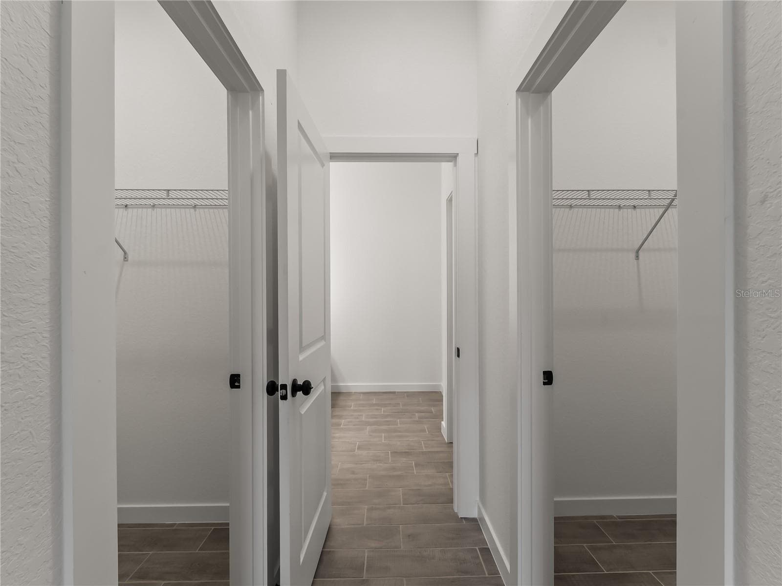 Primary Bedroom Hallway into Bathroom - 4409 LACOCO ST, NORTH PORT