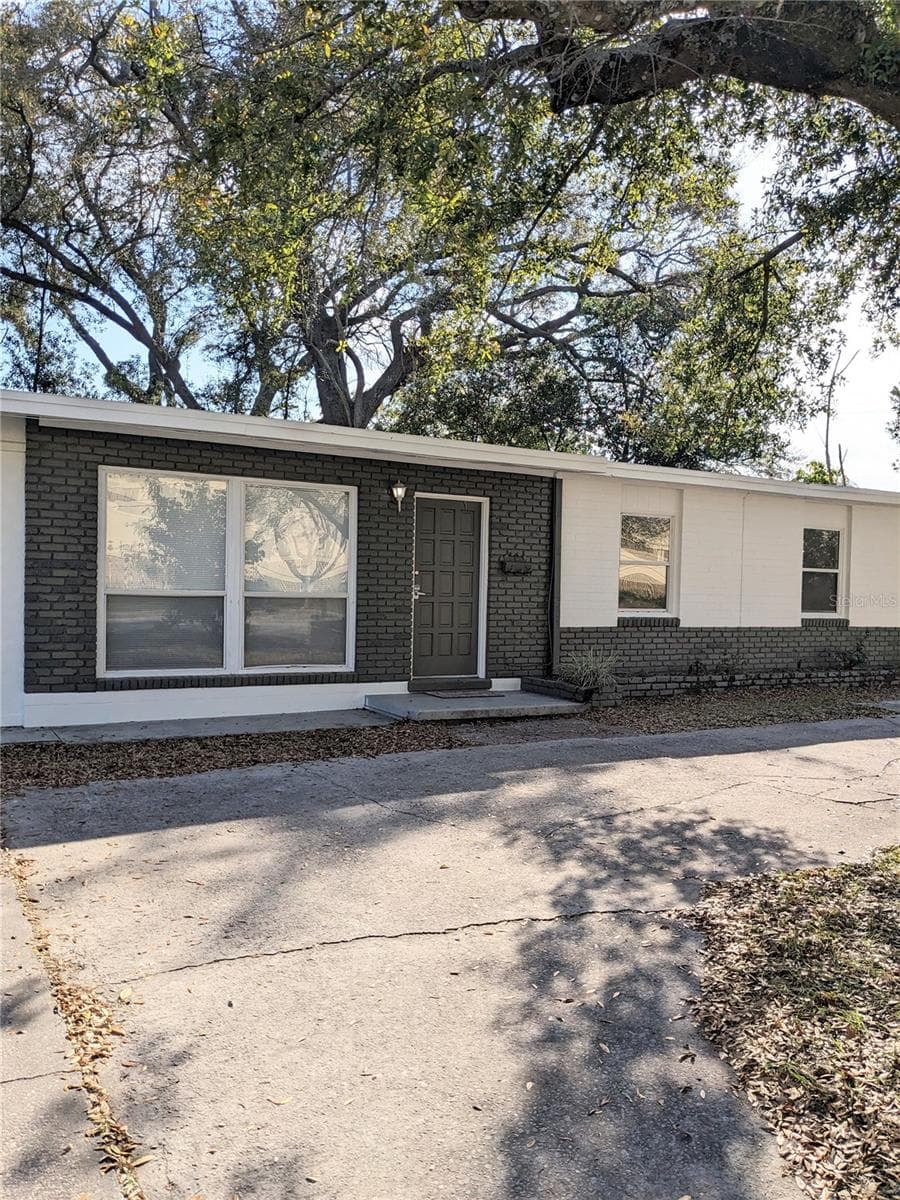 Single Family Residence at 3006 E ANDERSON ST, ORLANDO, photo 2 of 24