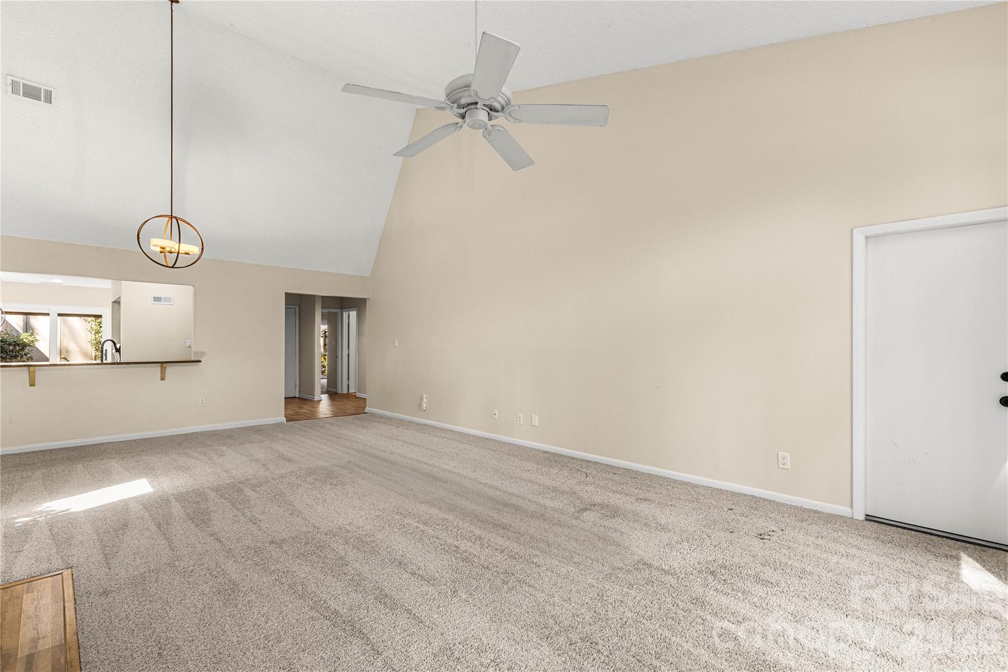 Condominium at Clover, photo 8 of 40