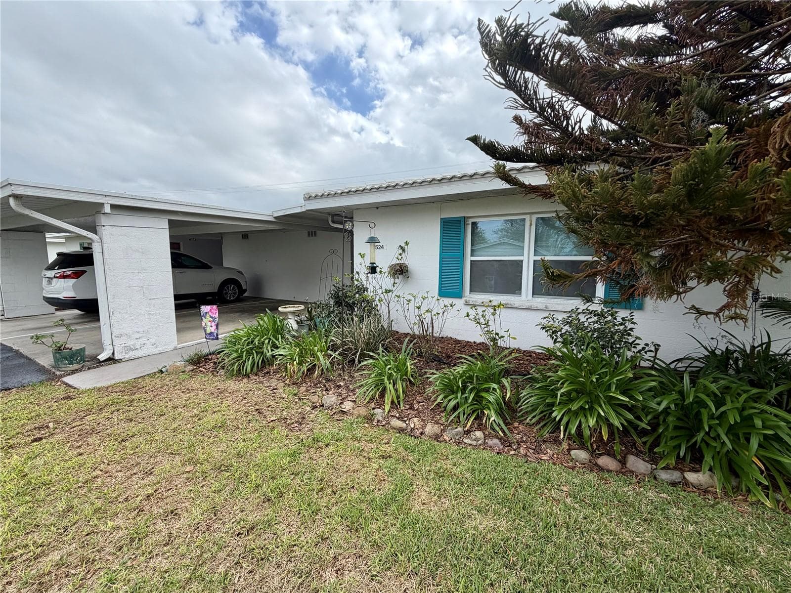 Villa at 524 CAMEO DR, LAKELAND, photo 3 of 34