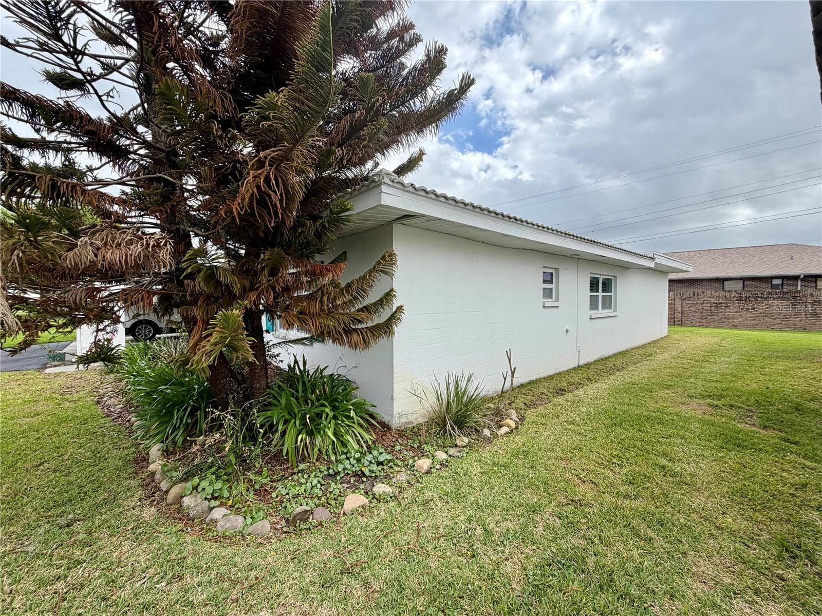 Villa at 524 CAMEO DR, LAKELAND, photo 4 of 34