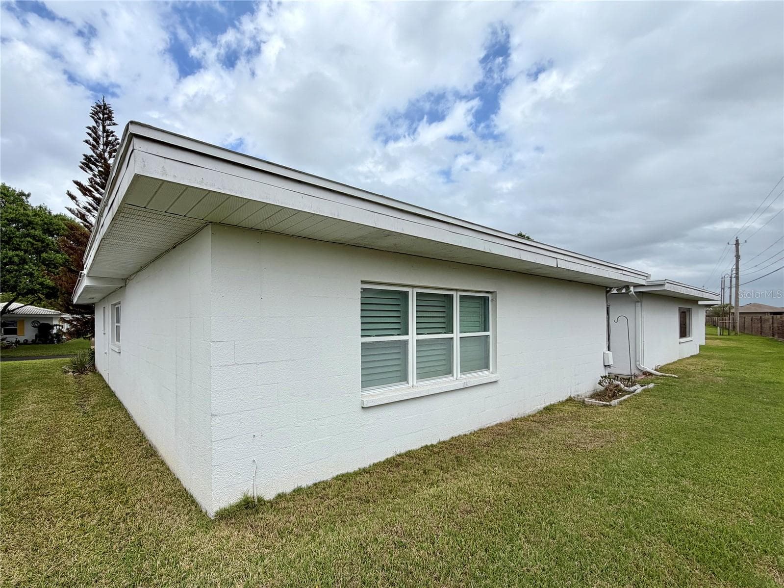 Villa at 524 CAMEO DR, LAKELAND, photo 5 of 34