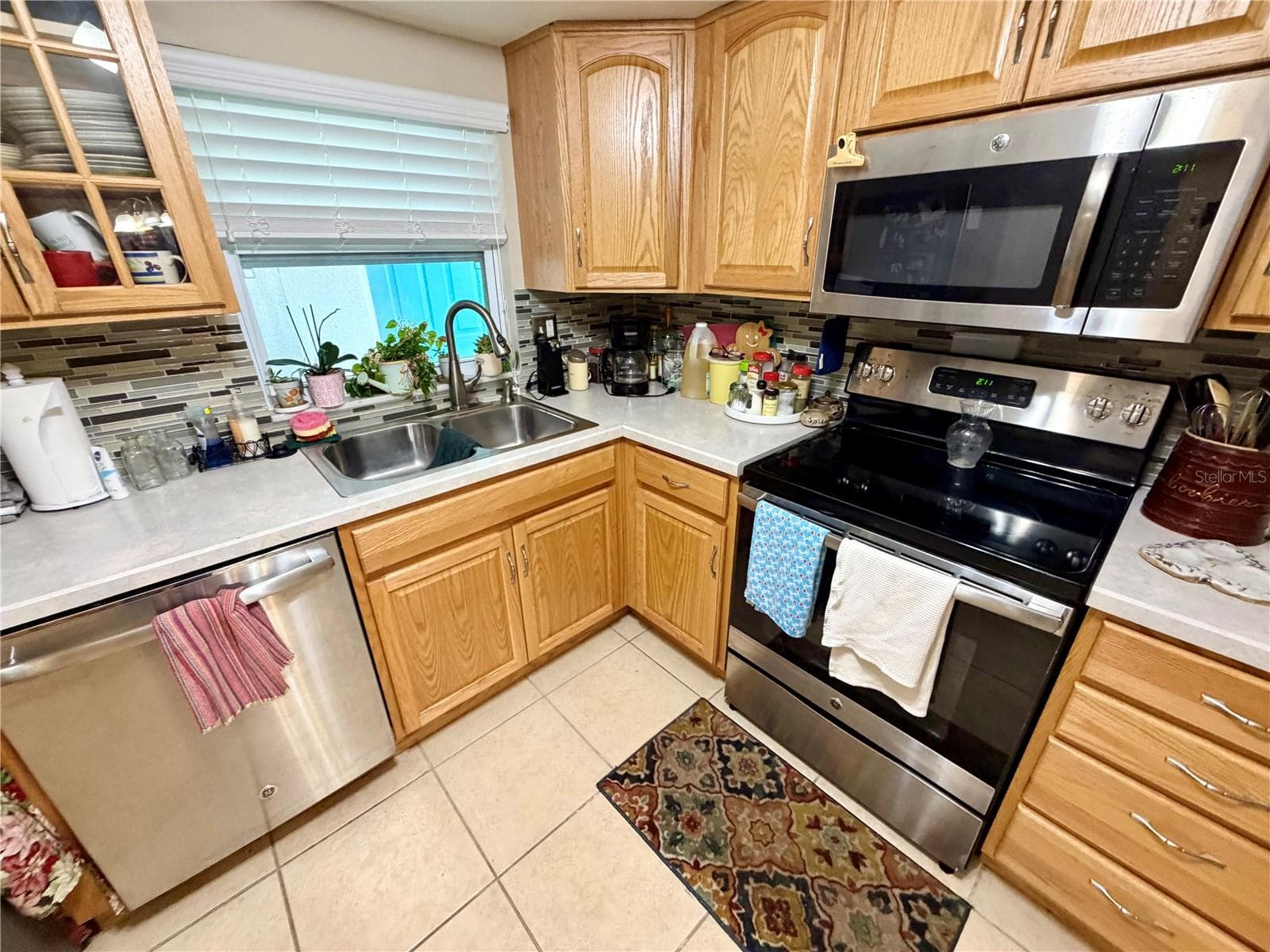 Villa at 524 CAMEO DR, LAKELAND, photo 13 of 34