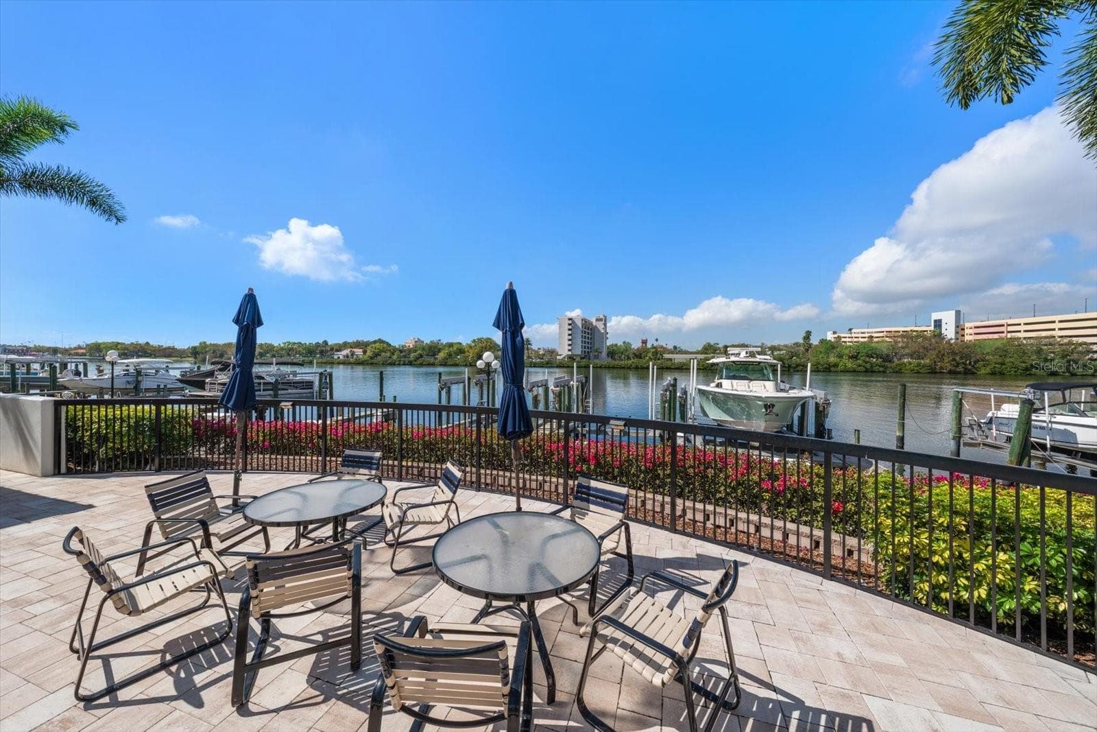 Pool deck overlooking Seddon Channel - 947 SEDDON COVE WAY #947, TAMPA