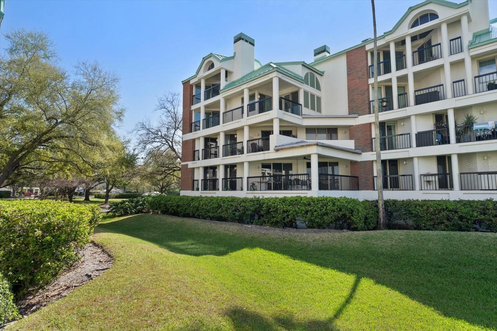 Condominium at 947 SEDDON COVE WAY #947, TAMPA, photo 66 of 101