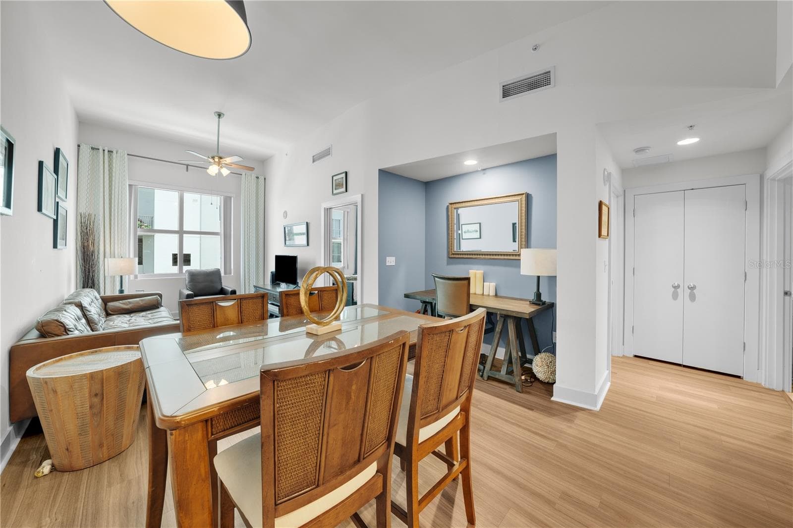 Condominium at 1120 E KENNEDY BLVD #827, TAMPA, photo 14 of 34
